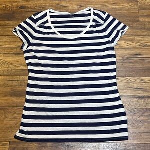Gap Tshirt Size Xl